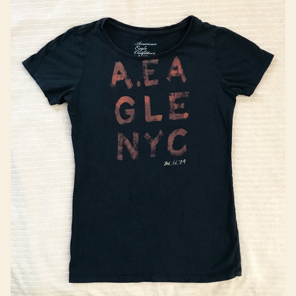 American Eagle Outfitters Graphic Tee